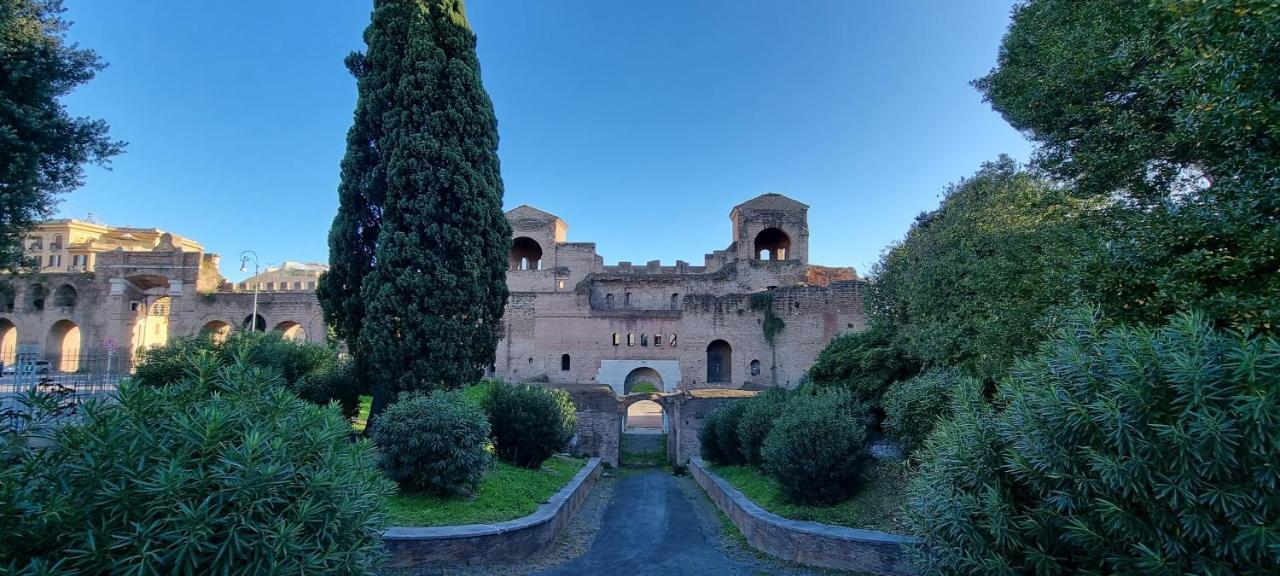 Felix Domi * Roma